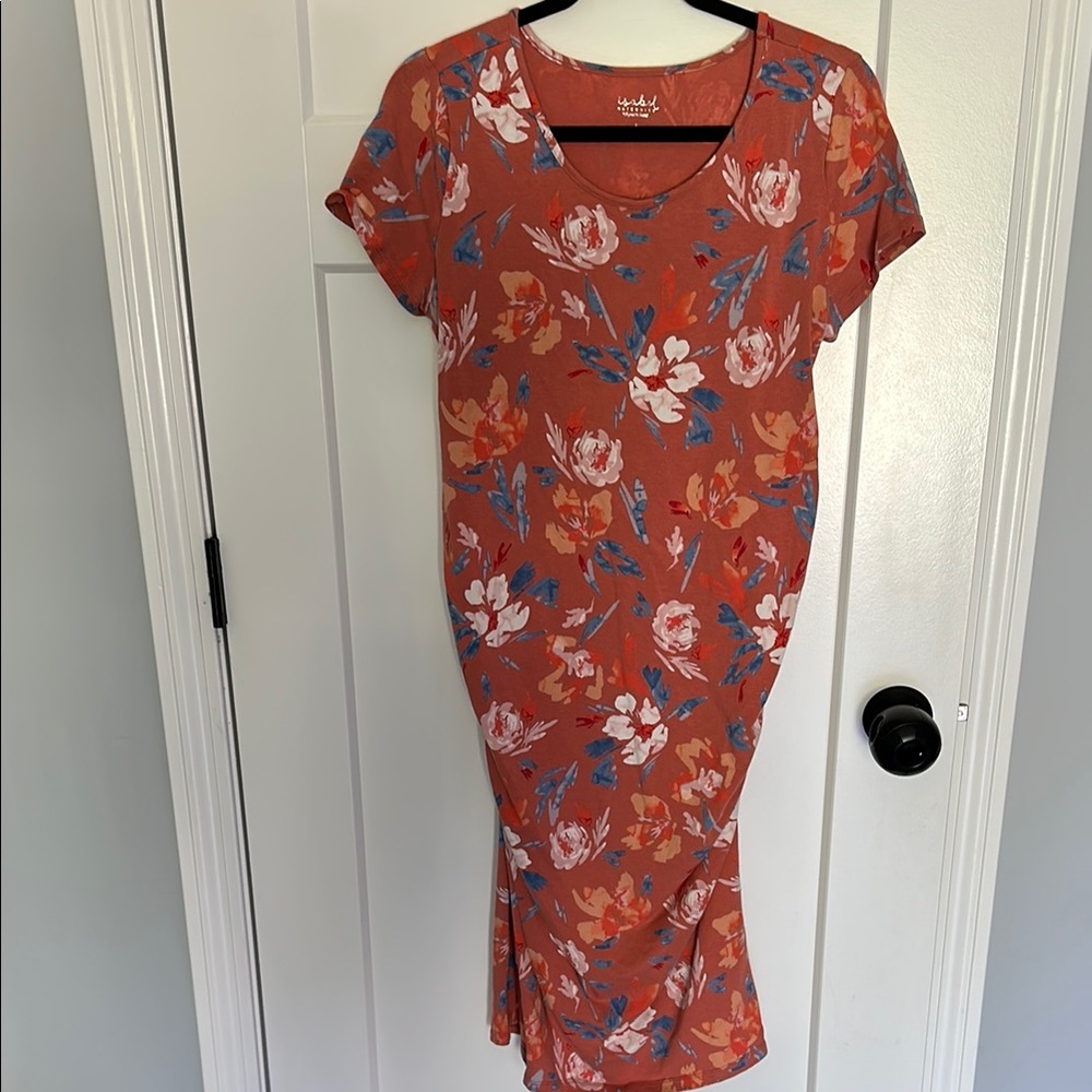 Isabel Maternity by Ingrid & Isabel Floral Midi Dress - Orange and Blue